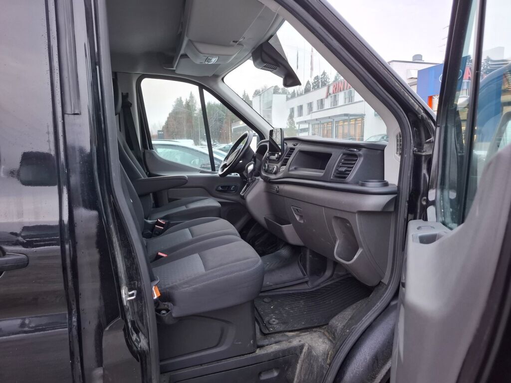 Ford Transit 2021 Musta