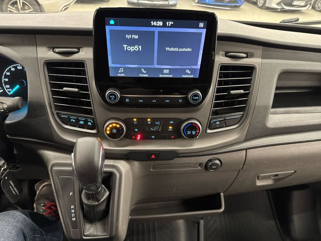 Ford Transit 2021 Musta