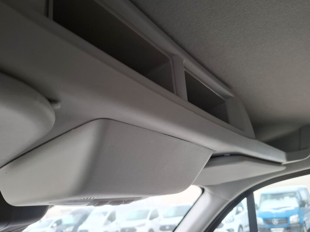 Ford Transit 2021 Musta