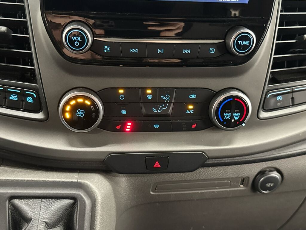 Ford Transit 2021 Musta