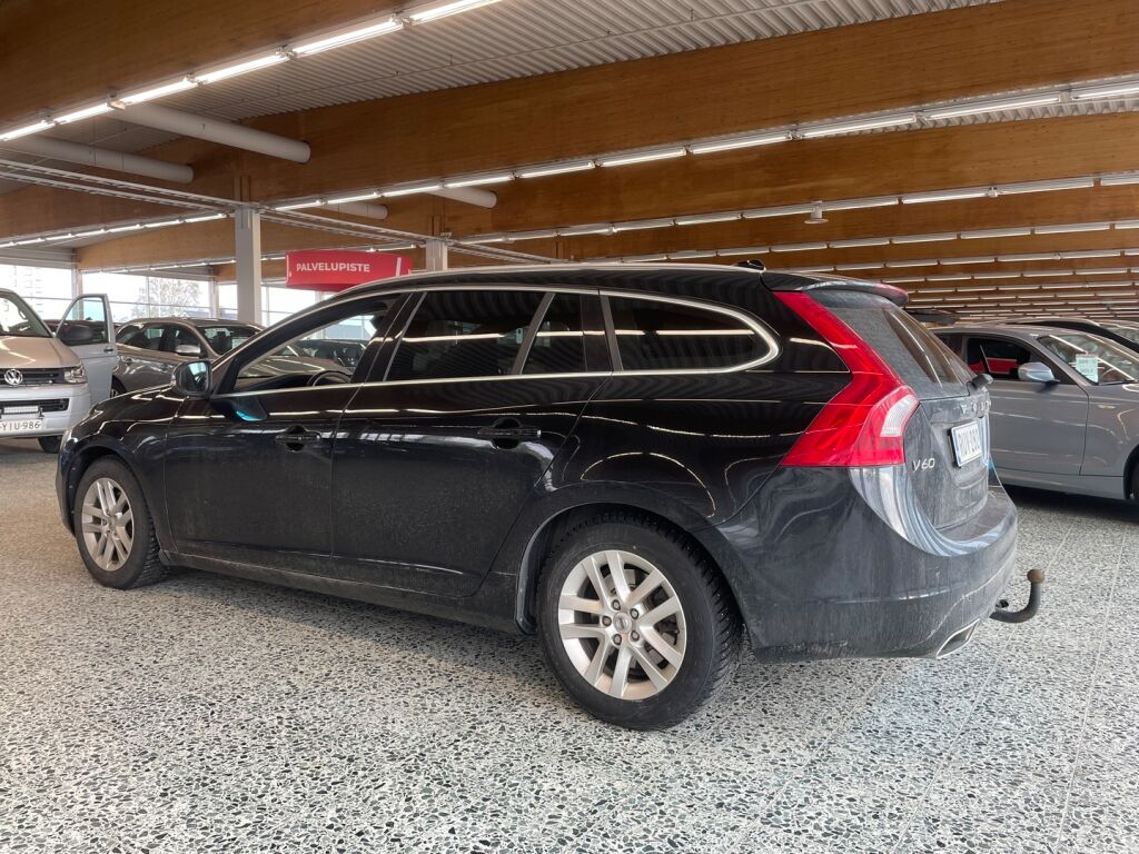 Volvo V60 2014 0