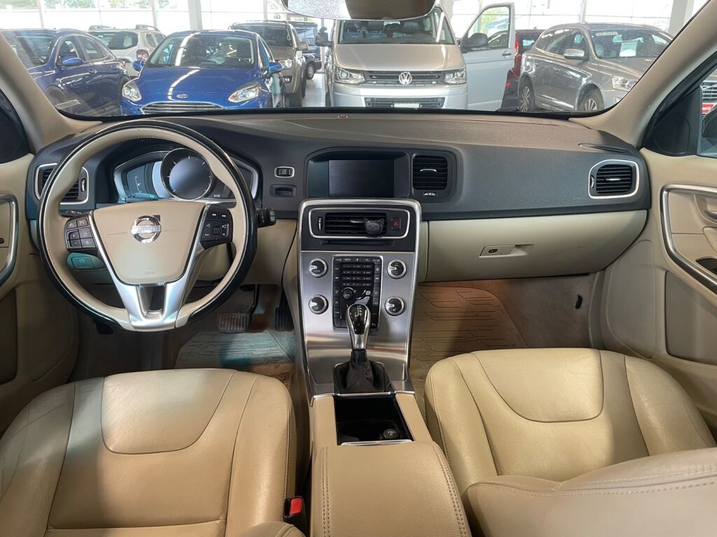 Volvo V60 2014 0