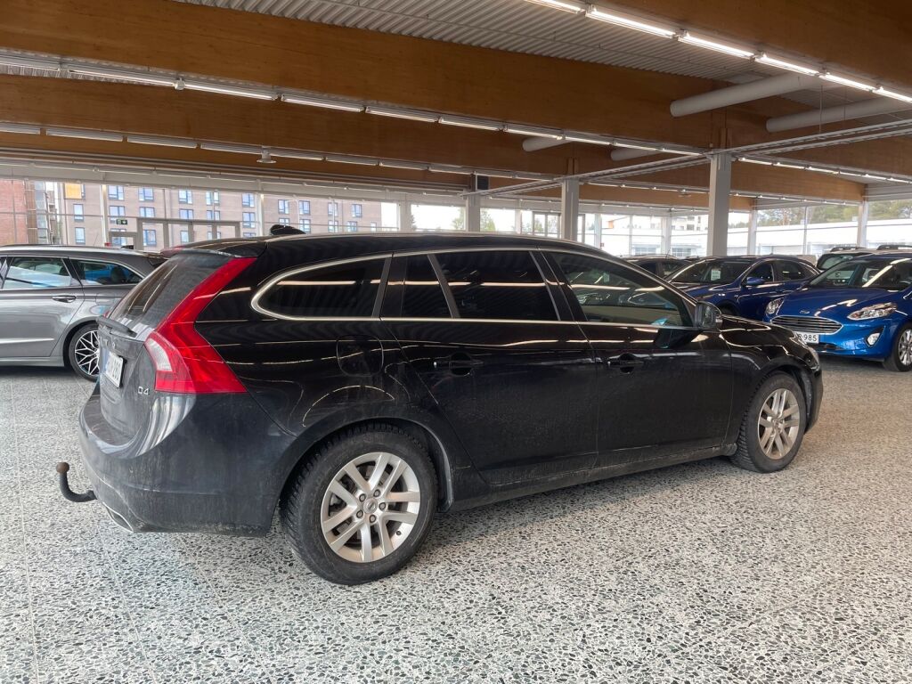Volvo V60 2014 0