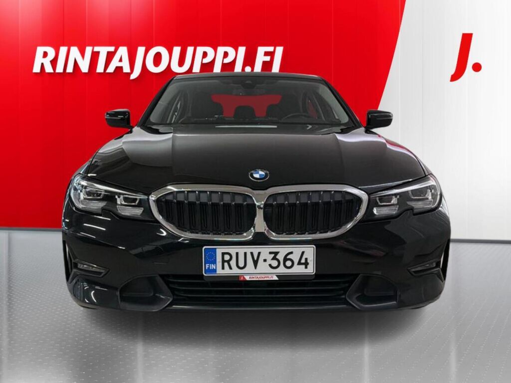 BMW 330 2020 Musta