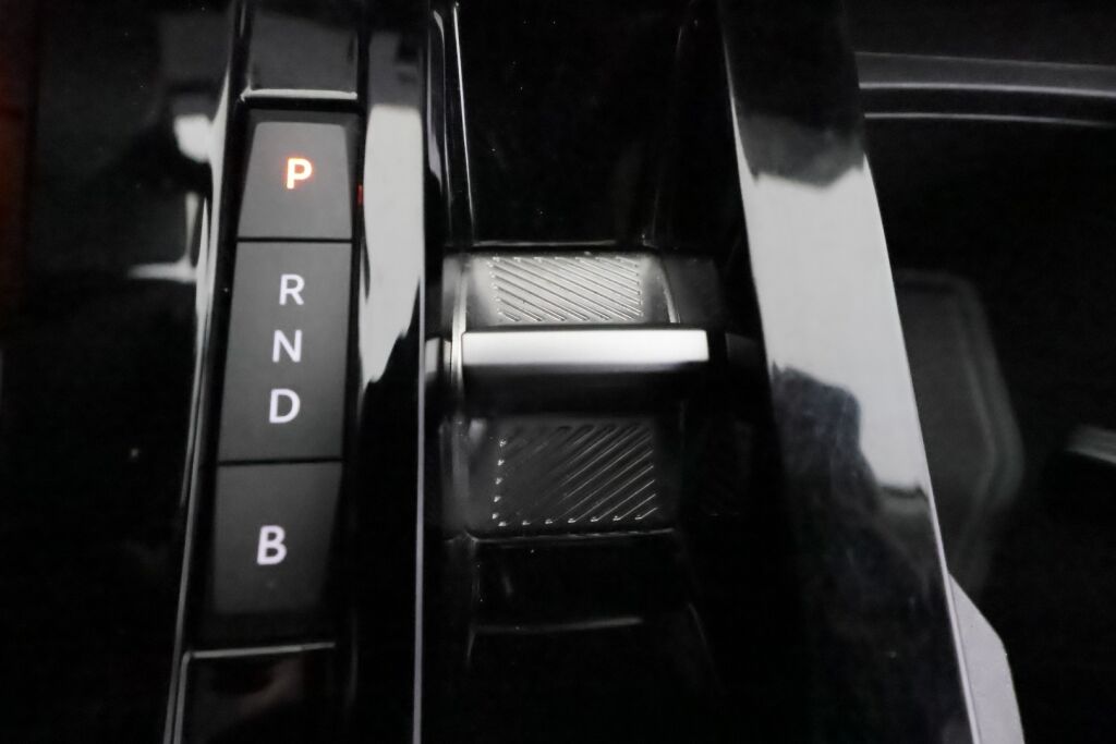 Opel Astra 2023 Valkoinen