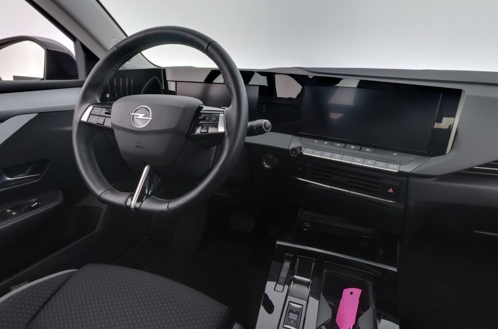 Opel Astra 2023 Valkoinen