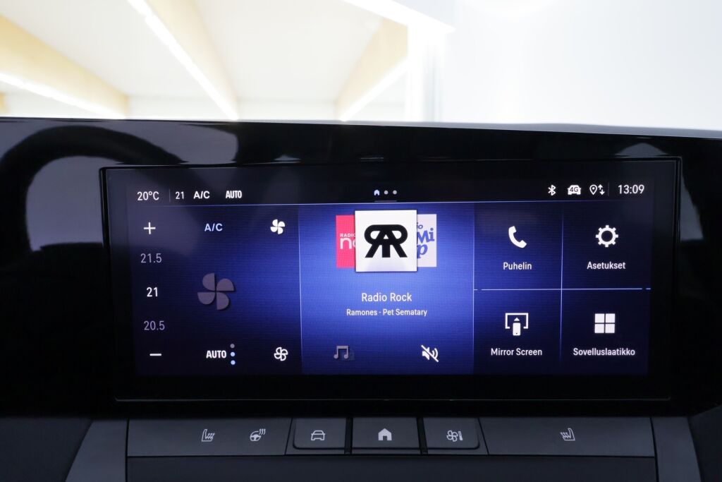 Opel Astra 2023 Valkoinen