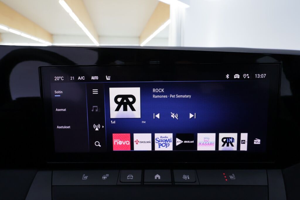 Opel Astra 2023 Valkoinen