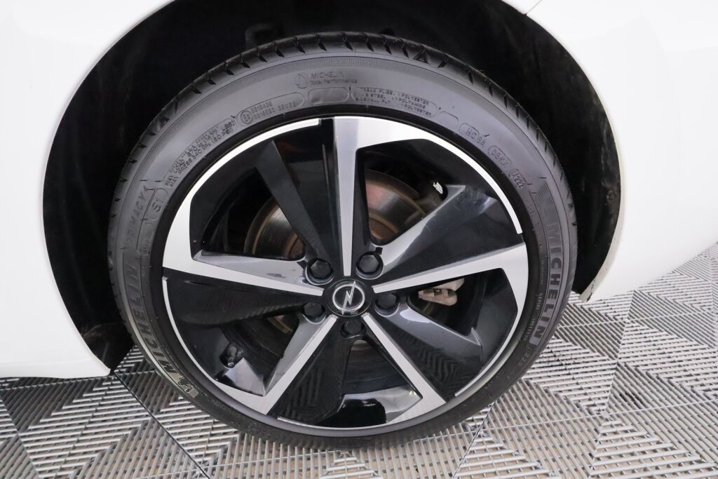 Opel Astra 2023 Valkoinen