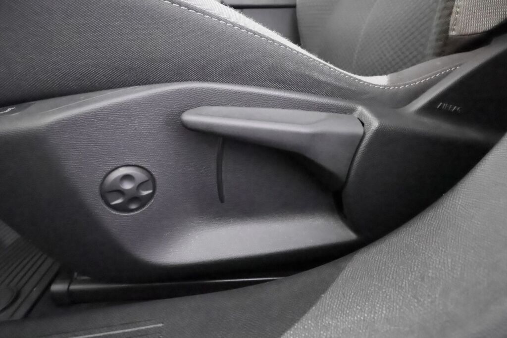 Opel Astra 2023 Valkoinen