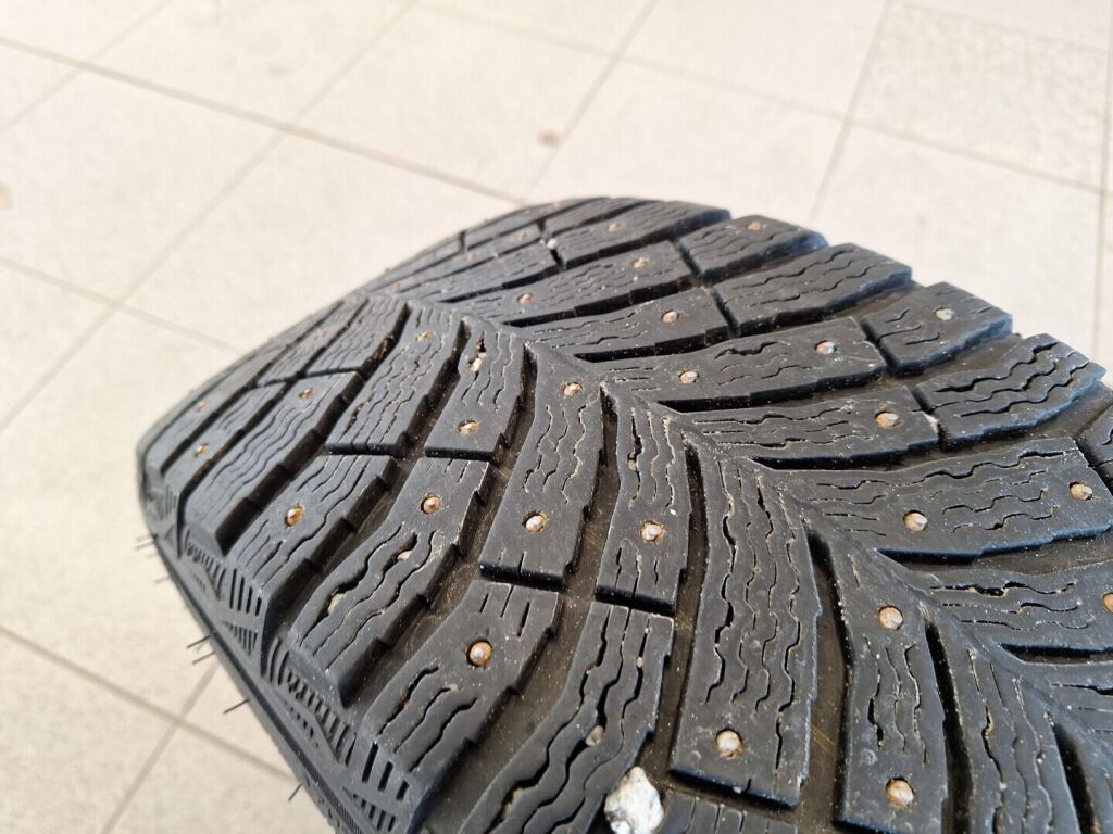 BMW 330 2023 Valkoinen