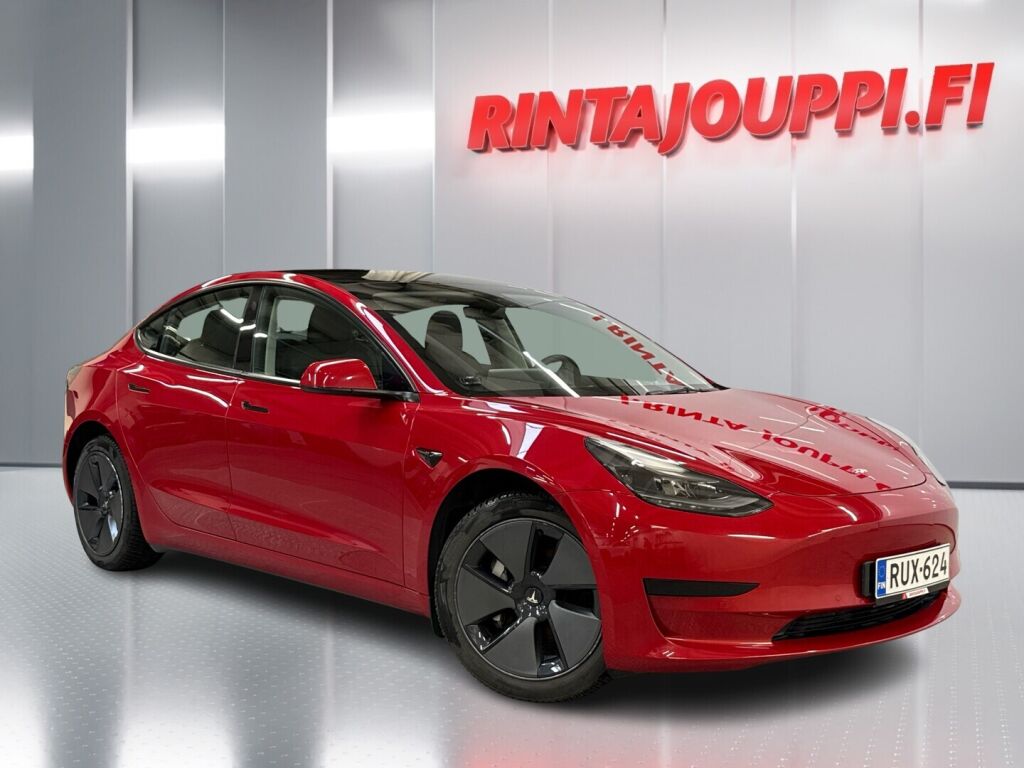 Tesla Model 3 2021 Punainen