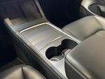 Tesla Model 3 2021 Punainen