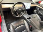 Tesla Model 3 2021 Punainen
