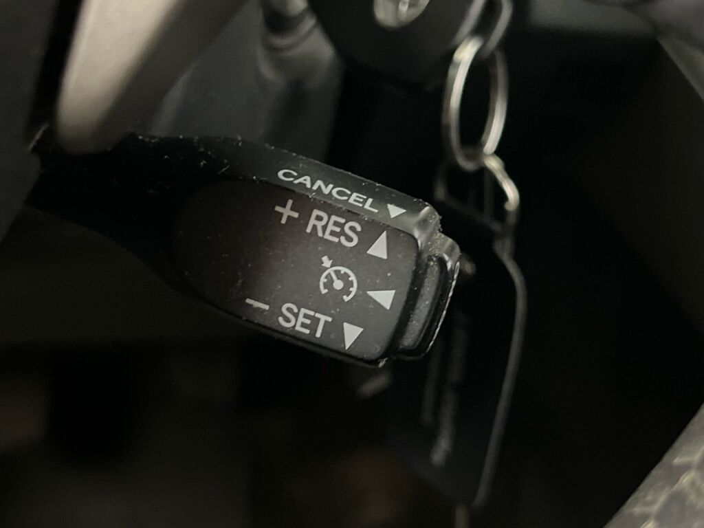 Toyota Auris 2007 Harmaa