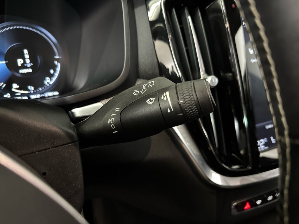 Volvo V60 2020 Hopea