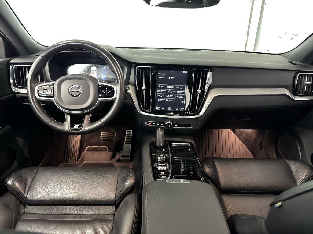 Volvo V60 2020 Hopea