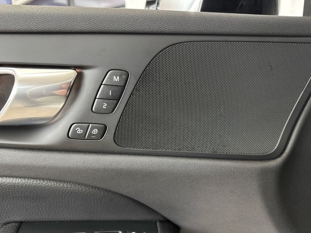 Volvo V60 2020 Hopea