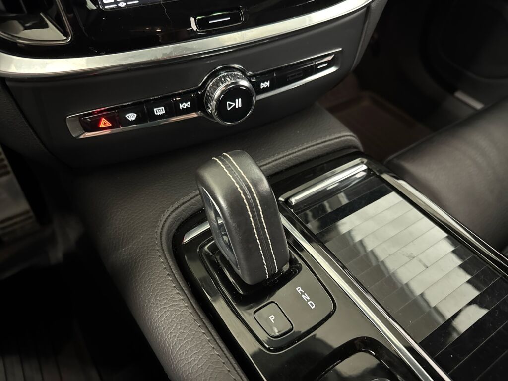 Volvo V60 2020 Hopea