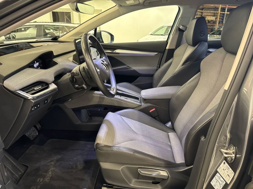 Skoda Enyaq 2023 Harmaa