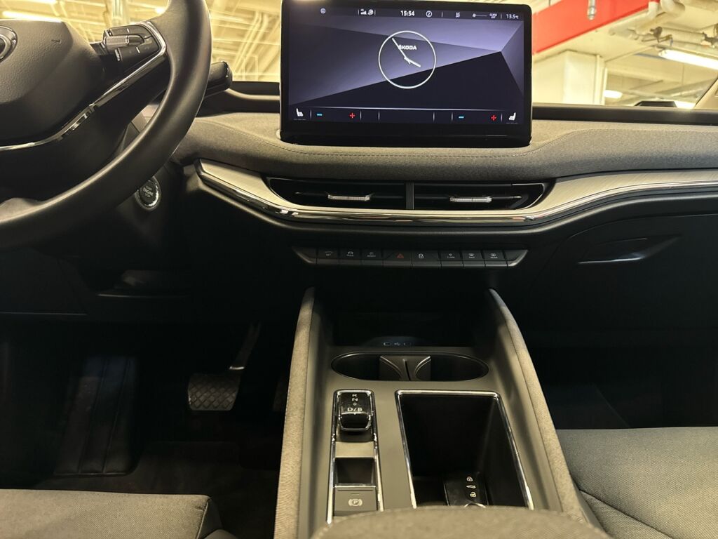 Skoda Enyaq 2023 Harmaa