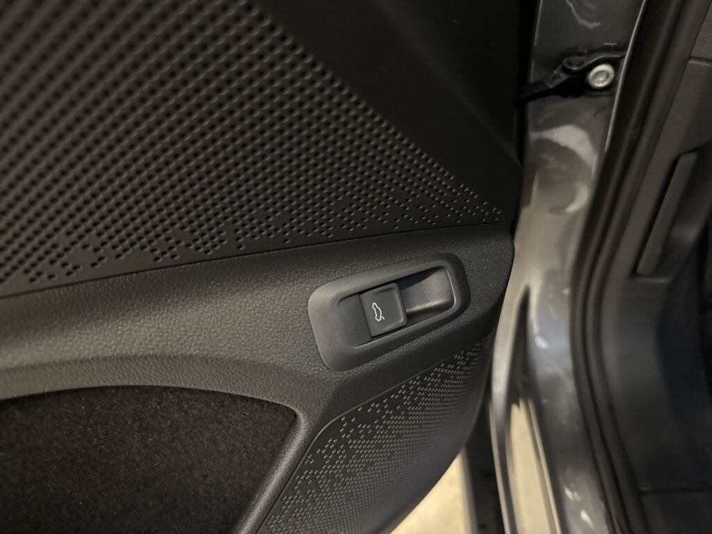 Skoda Enyaq 2023 Harmaa