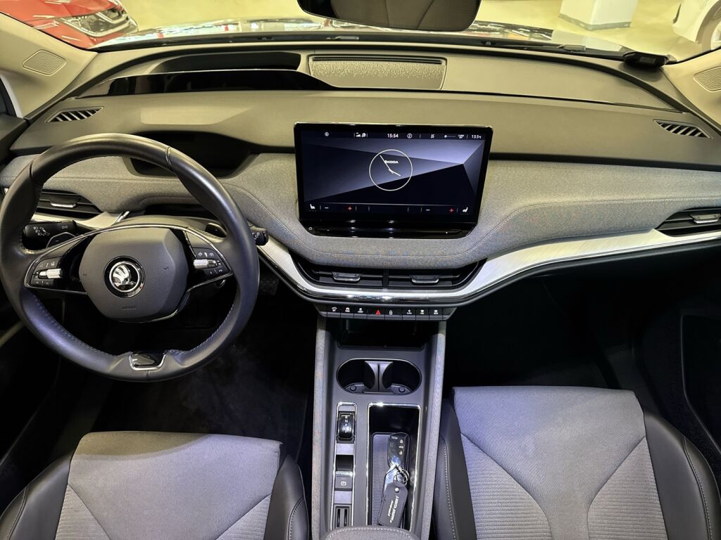 Skoda Enyaq 2023 Harmaa