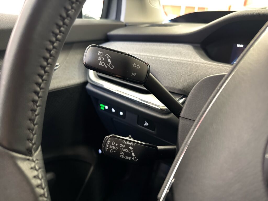 Skoda Enyaq 2023 Harmaa