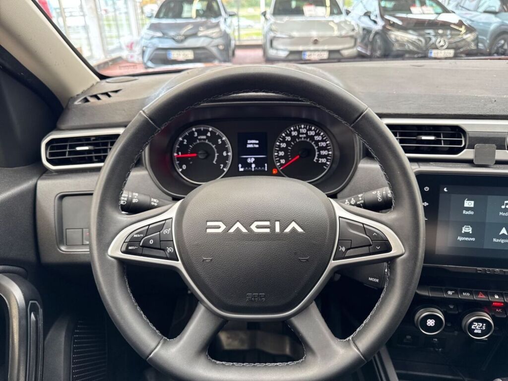 Dacia Duster 2023 Oranssi