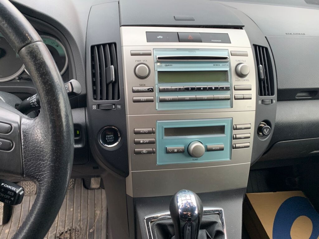 Toyota Corolla Verso 2004 Hopea