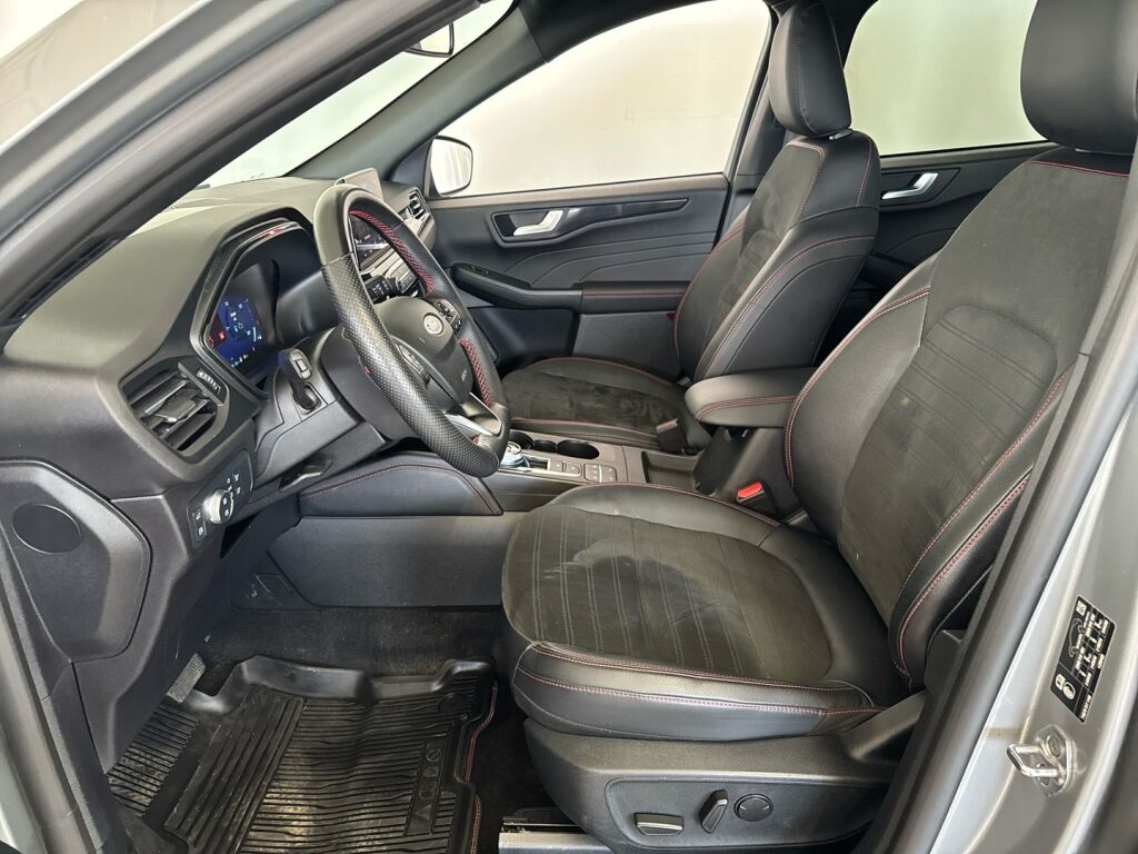 Ford Kuga 2023 Harmaa