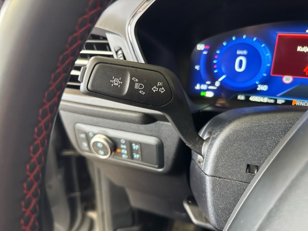 Ford Kuga 2023 Harmaa