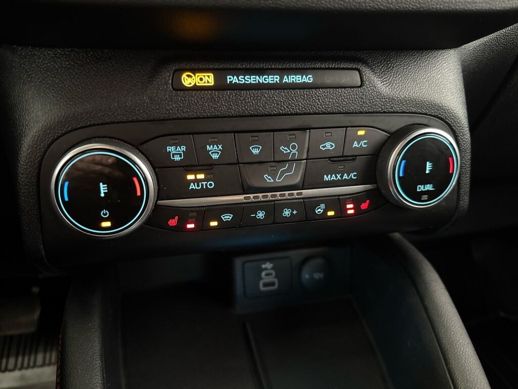 Ford Kuga 2023 Harmaa