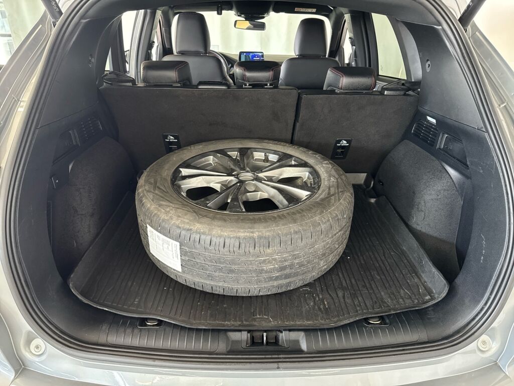 Ford Kuga 2023 Harmaa