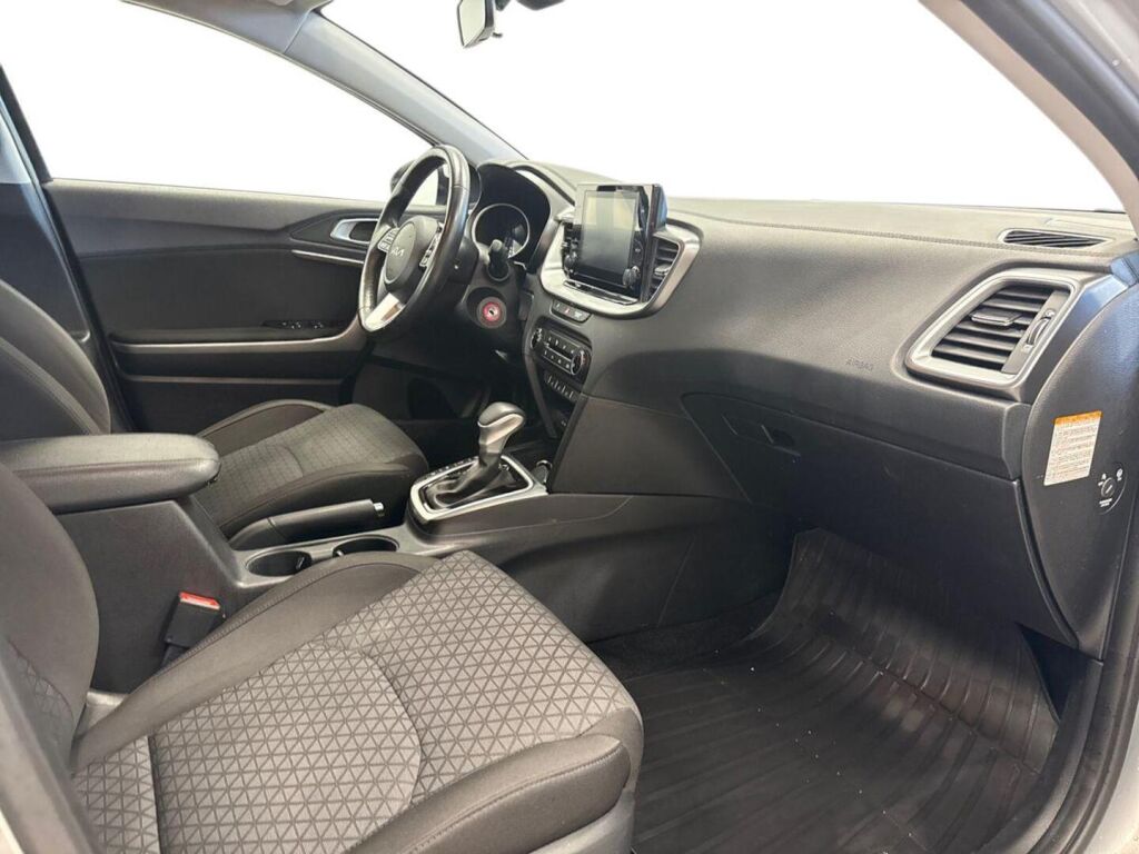 Kia Ceed 2023 Hopea