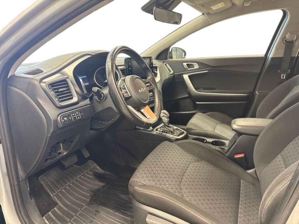 Kia Ceed 2023 Hopea