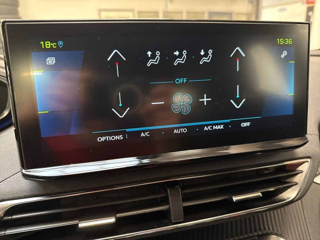 Peugeot 3008 2023 Punainen