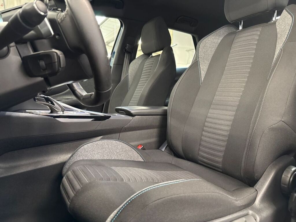 Peugeot 3008 2023 Sininen