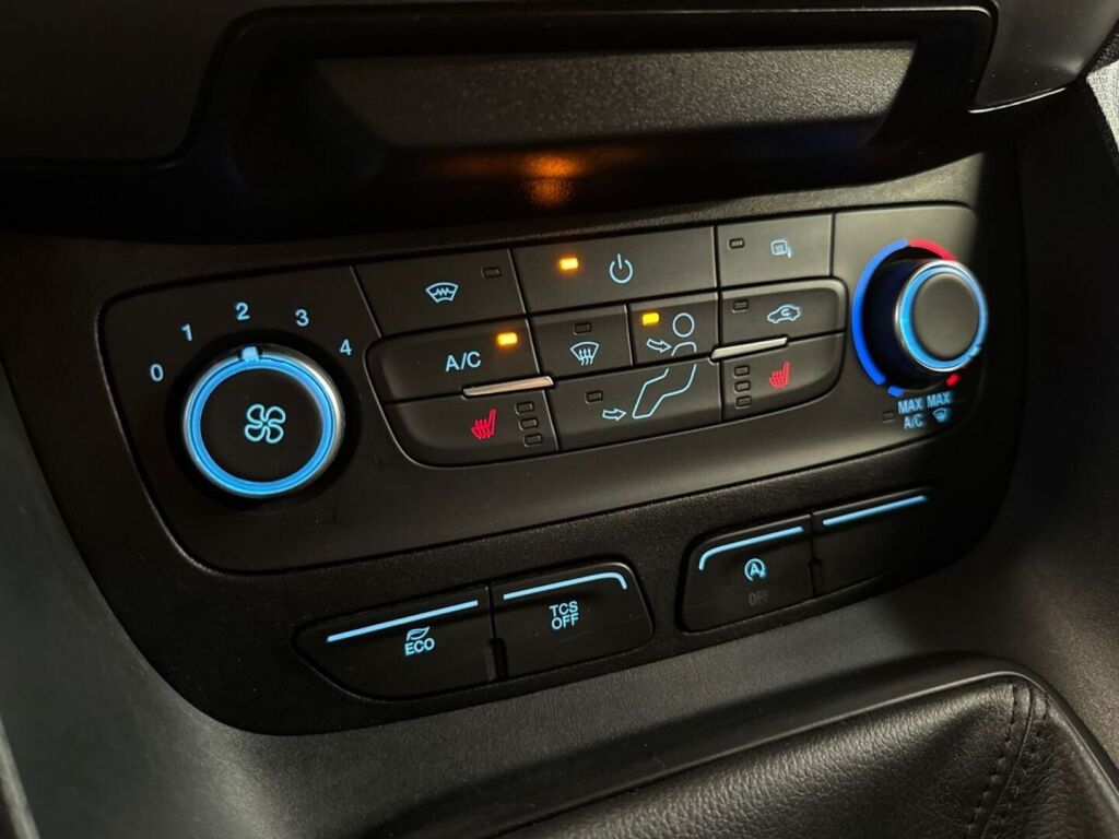 Ford Transit Connect 2023 Valkoinen