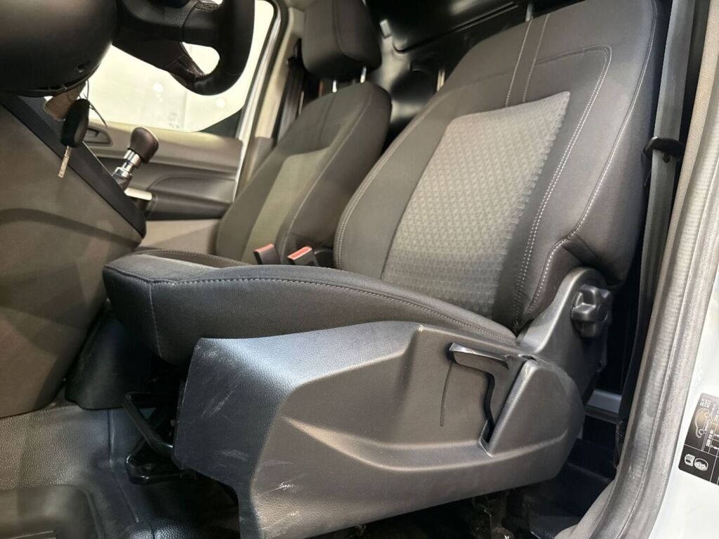 Ford Transit Connect 2023 Valkoinen
