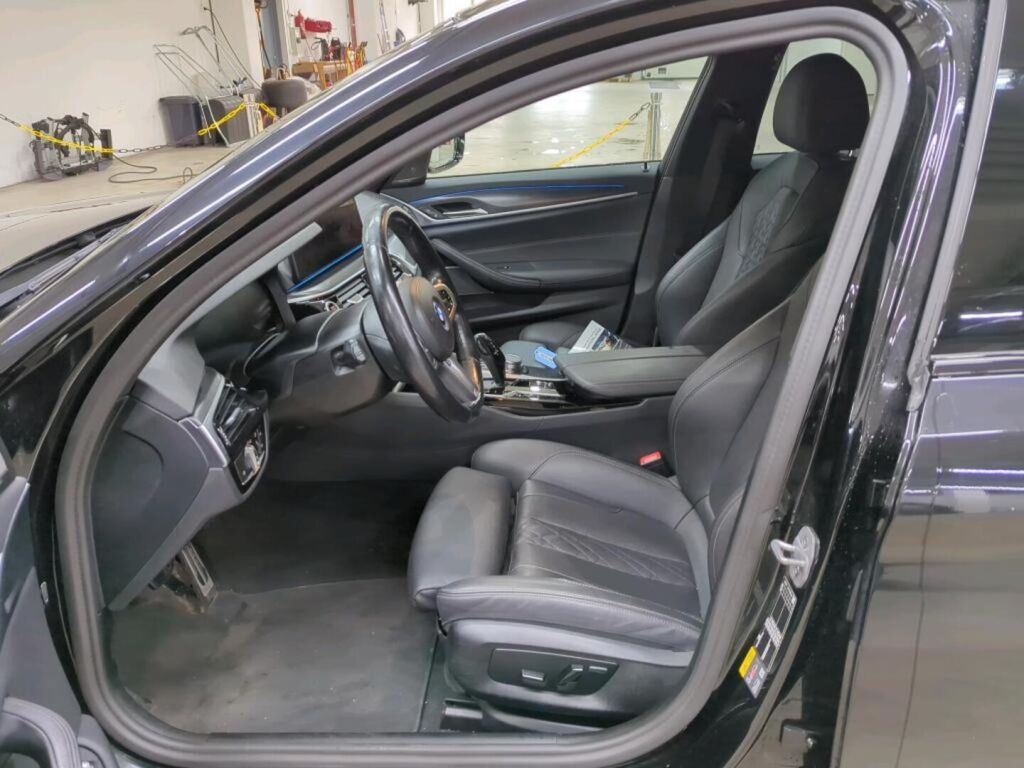 BMW 530 2023 Musta