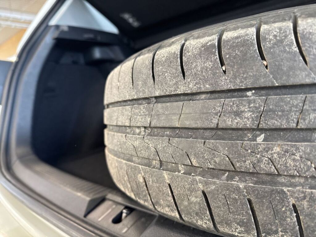 Volkswagen Golf 2015 Valkoinen