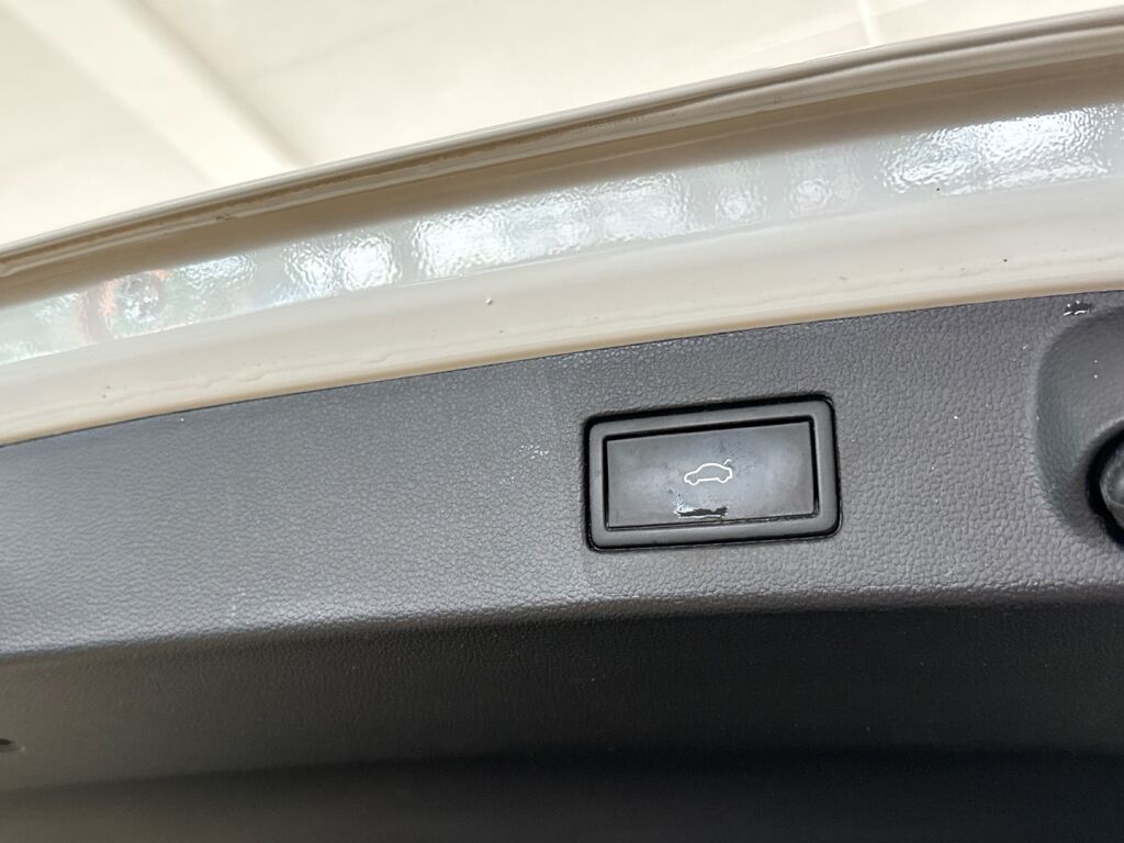 Volkswagen Arteon 2022 Valkoinen