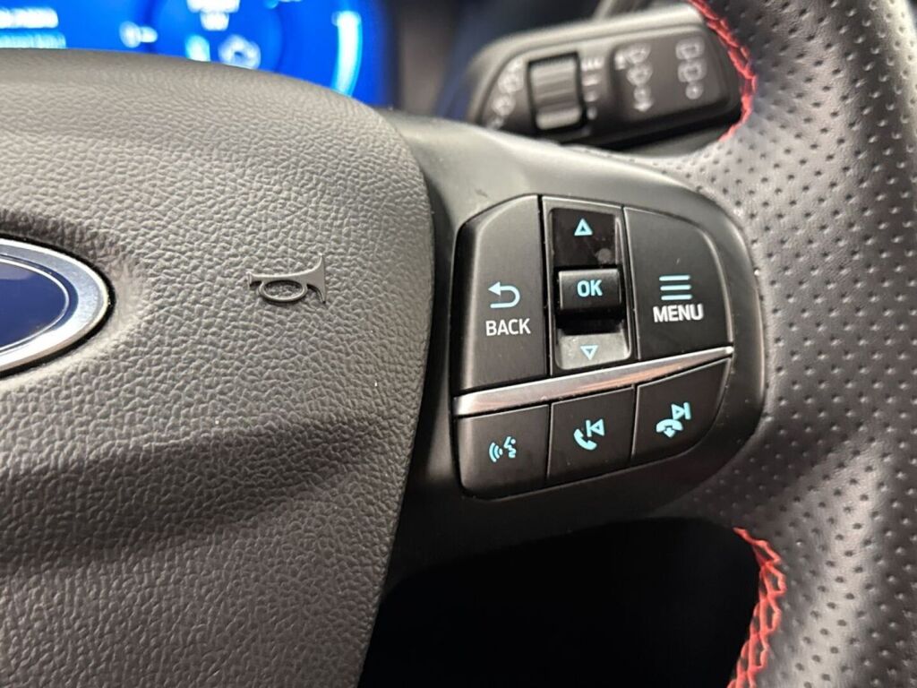 Ford Kuga 2023 Valkoinen