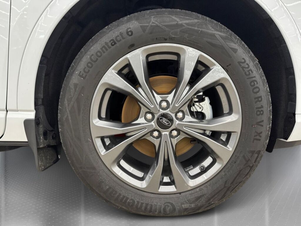 Ford Kuga 2023 Valkoinen