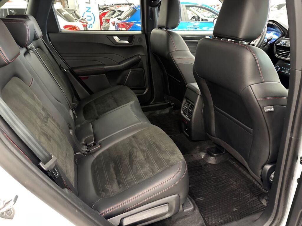 Ford Kuga 2023 Valkoinen