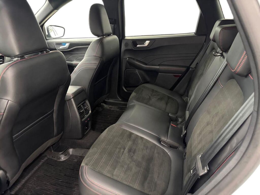 Ford Kuga 2023 Valkoinen