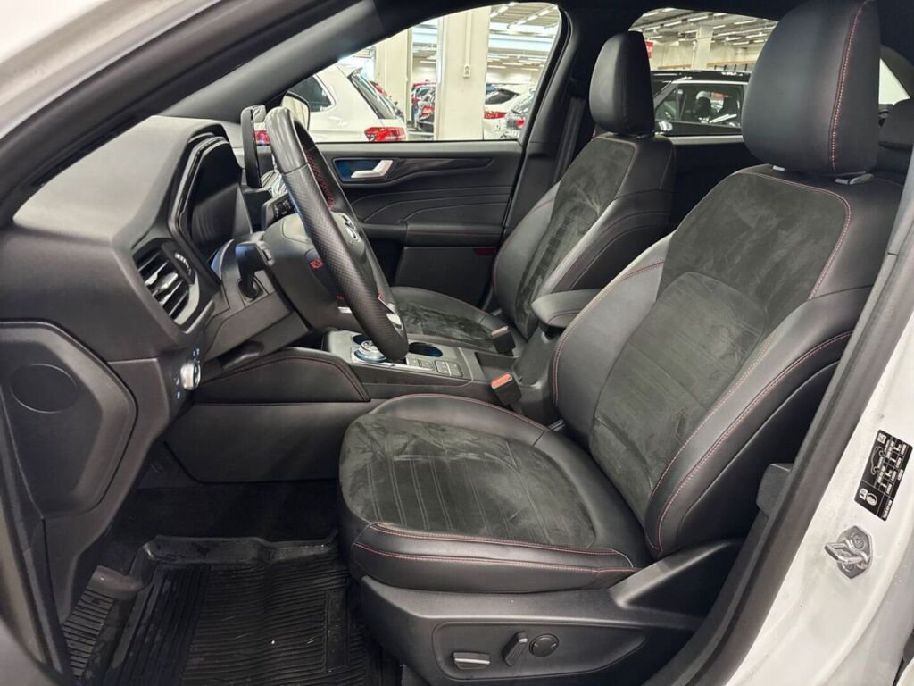 Ford Kuga 2023 Valkoinen