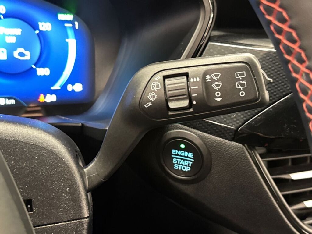 Ford Kuga 2023 Valkoinen