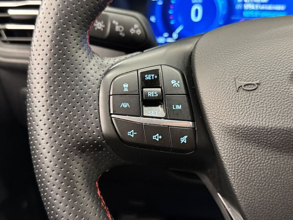 Ford Kuga 2023 Valkoinen